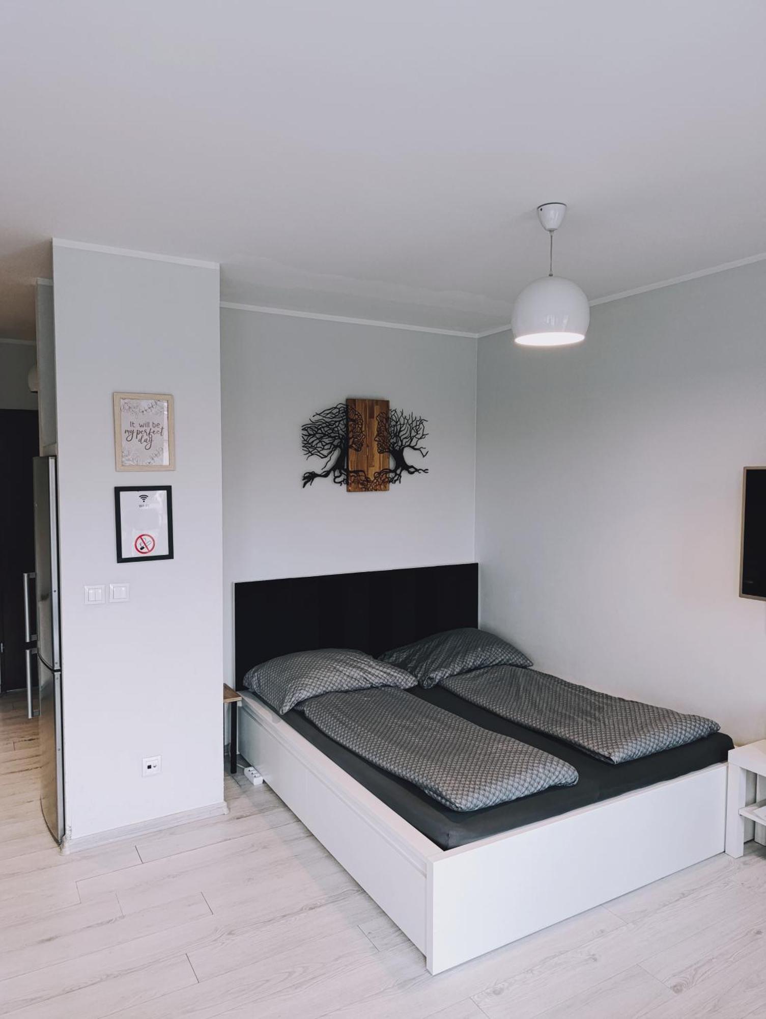 Apartment D2 *